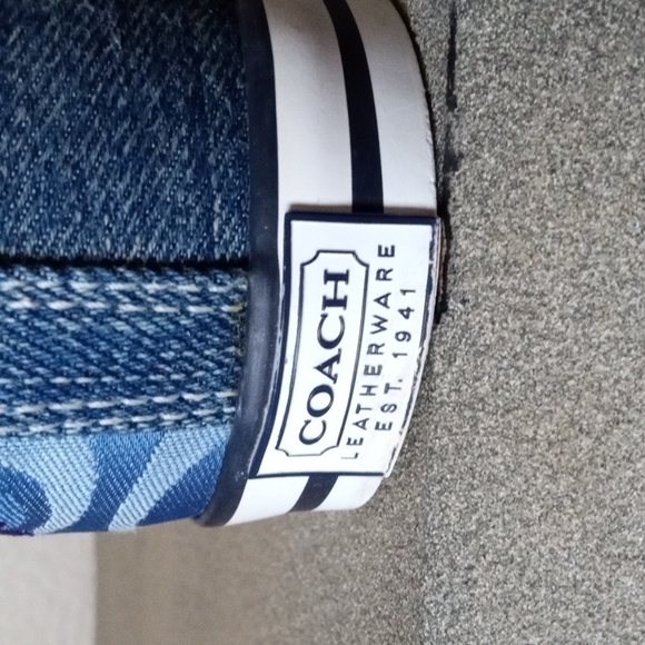 COACH " Tonya " Blue Signature C Patchwork Tennis Shoes. Size 7M - Picture 10 of 13
